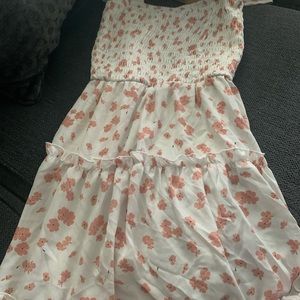 Women’s size small sundress only work twice used like new